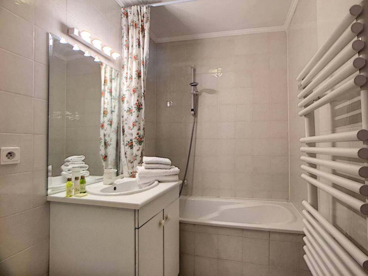 Nestor&Jeeves - Palais Renoir - By Sea - Free Parking Apartment Nice Bagian luar foto